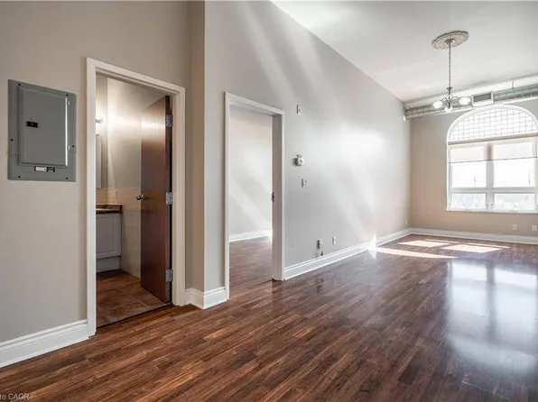 78 Dalhousie St, Brantford, ON N3T 2J2