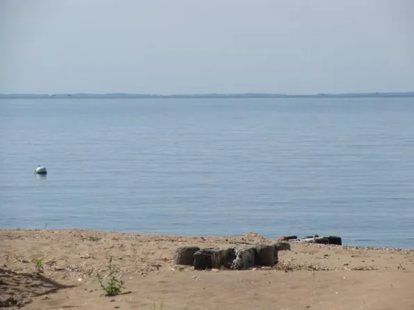 274 Cosey Beach Ave, New Haven, CT 06512