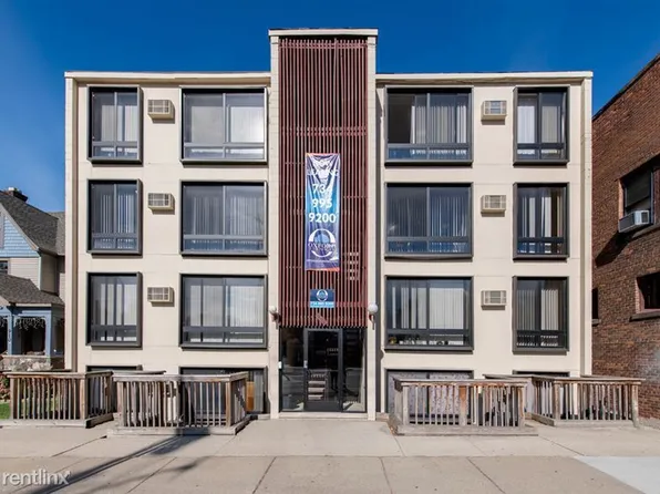 904 S State St, Ann Arbor, MI