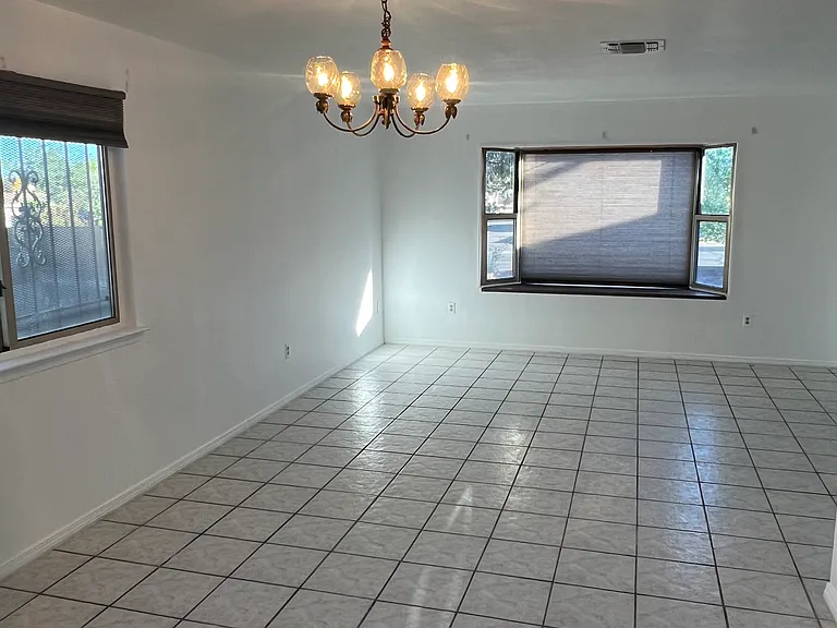6900 Luella Anne Dr NE — Photo 6