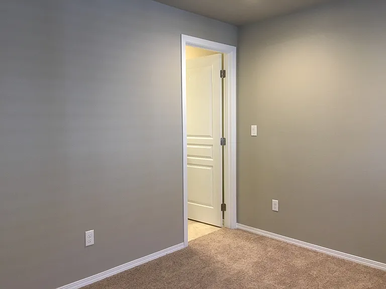 594 N Trinity Way — Photo 9
