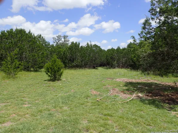 21 Tracie LOT 70 71, Lakehills, TX 78063