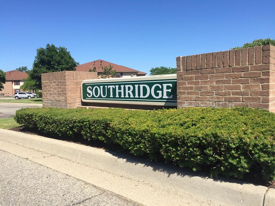 2nd image of 61123 Greenwood Dr #1