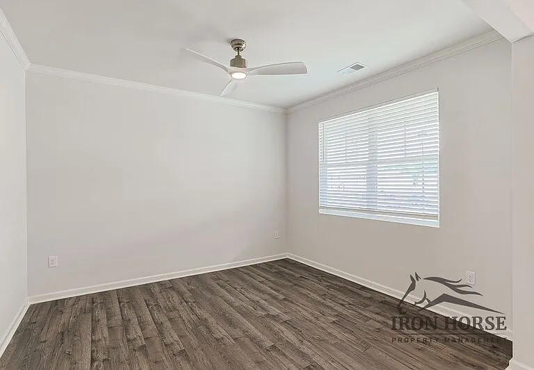 835 Baker View Ln — Photo 6
