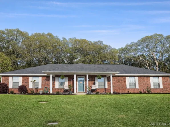 114 Britt Dr, Enterprise, AL 36330