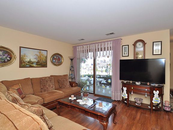 2nd image of 3545 E Oakshire Dr APT B