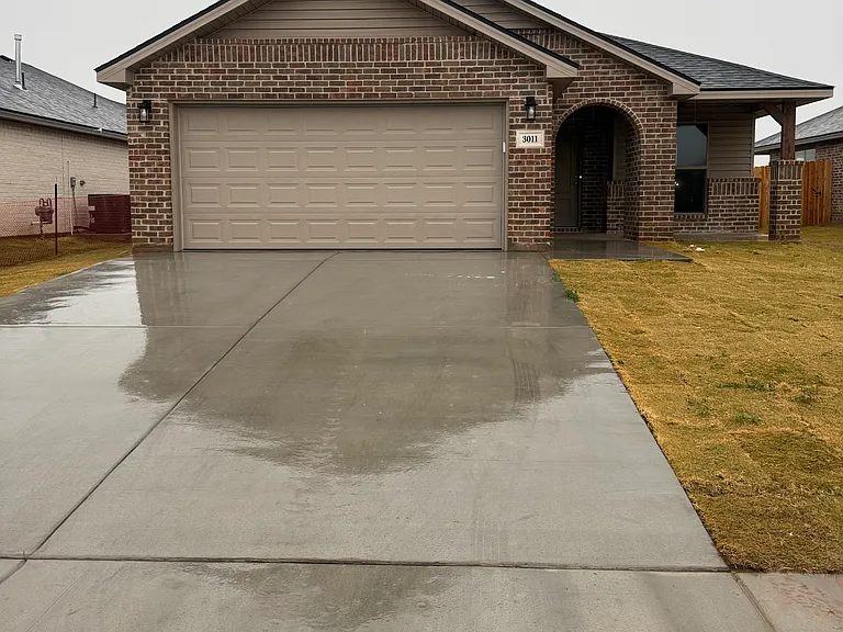 3011 Swenson St — Photo 2