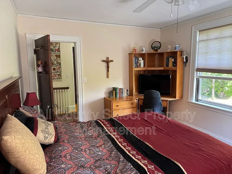 38 Baker Ave — Photo 3