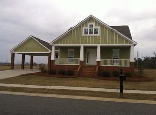 109 Oak Point Ave, Tifton, GA 31793