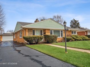 607 S Maple St, Mount Prospect, IL 60056