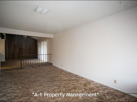 4th image of 1315 Oak Terrace Ct