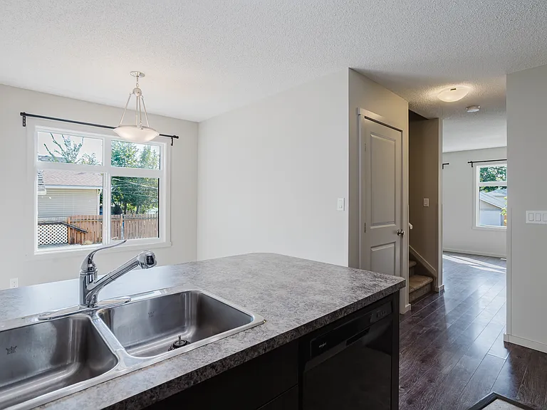 6207 120 Ave NW (13)_05312026