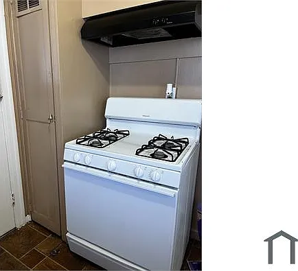 403 E Flora St — Photo 17