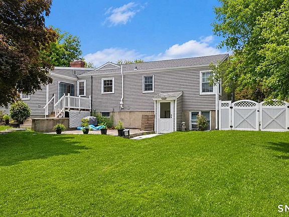 4th image of 150 Old Town Drive