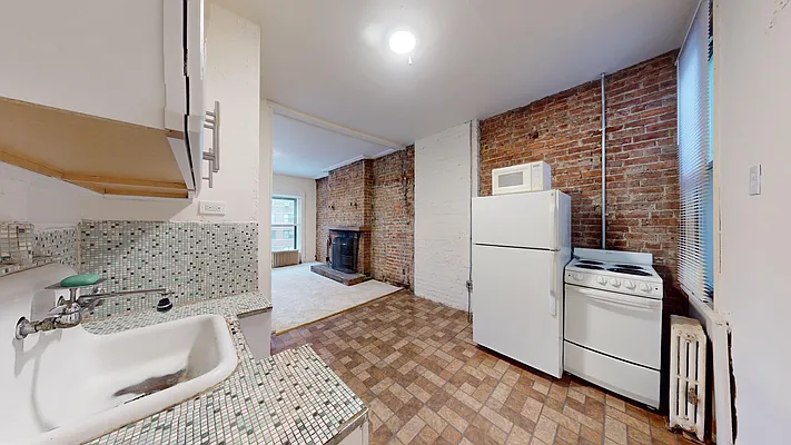 Rented by Bond New York | media 14