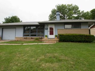 3613 37th St, Moline, IL 61265