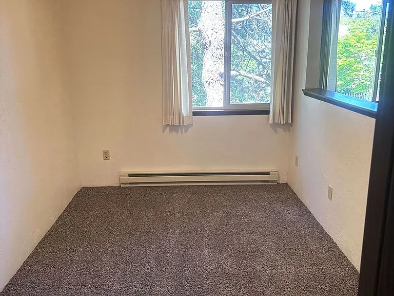 775 SW Washington Ave — Photo 26