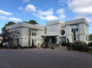 989 Hurds Rd, Virginia Beach, VA 23452