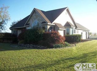 1605 Norvell Rd, Grass Lake, MI 49240