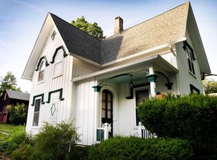 5 Kingsley Ave #1, Haydenville, MA 01039