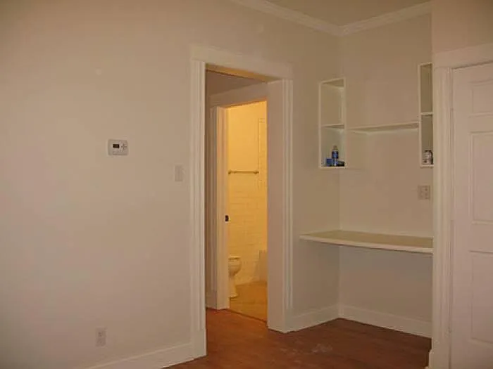 Built in bookshelves w/ca
