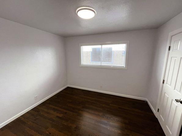 8656 Macarthur Blvd APT 08