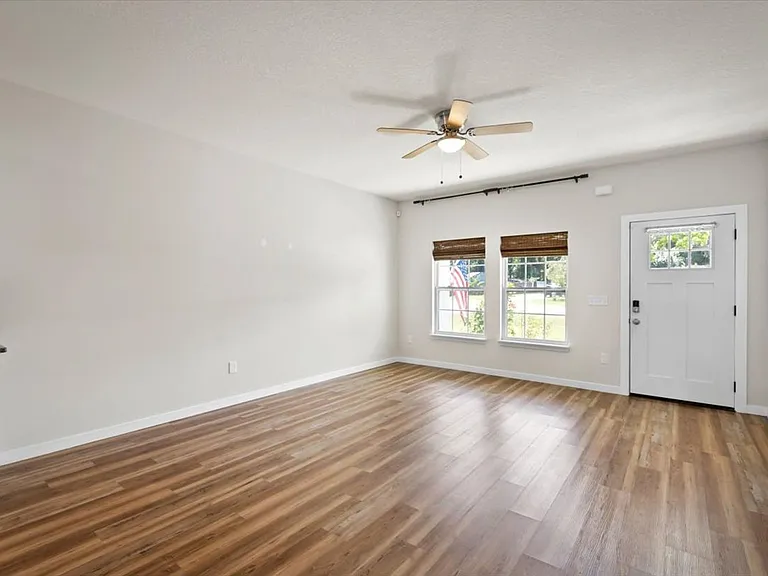 700 Hamilton Ave — Photo 2