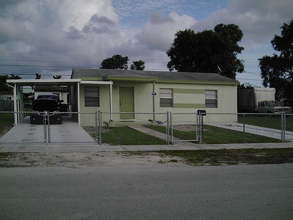 2nd image of 16031 NW 17th Pl