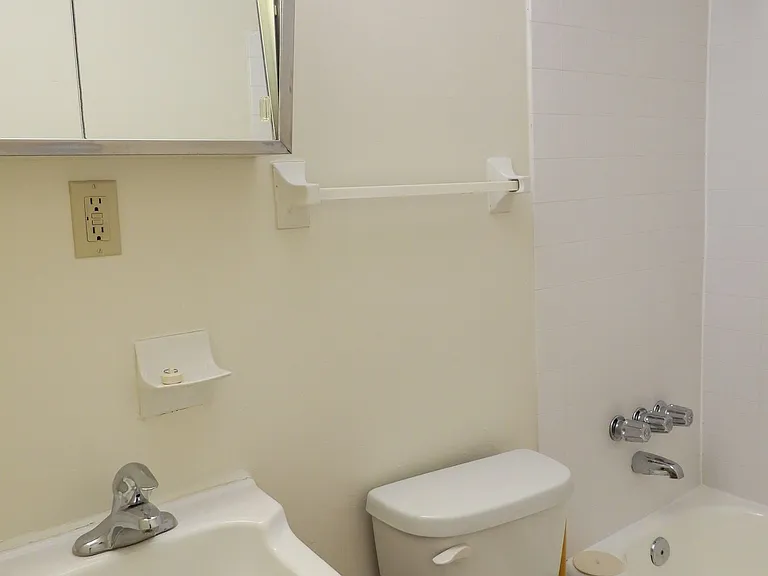 1075 Bryden Road — Photo 33