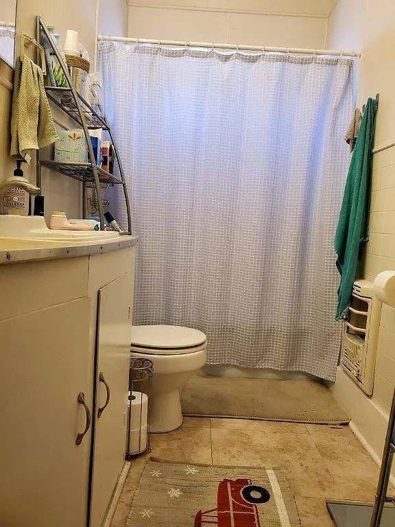 3 bed, 1050 sqft, $2,000 — Photo 4