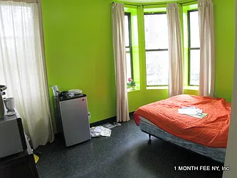 Rented by Uptown Property Group