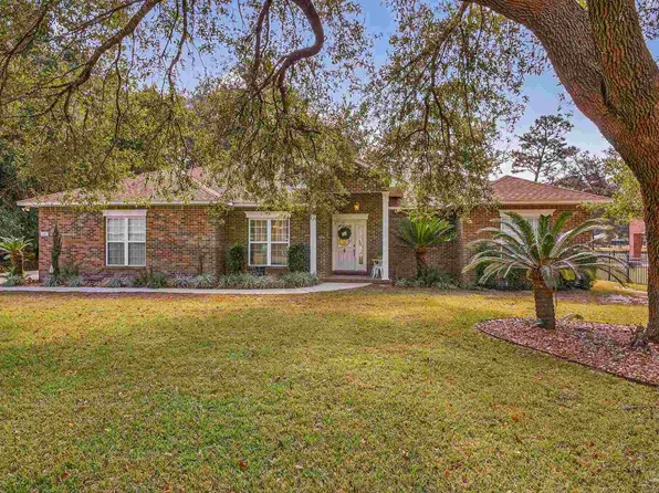 5685 Nicklaus Ln, Milton, FL 32570