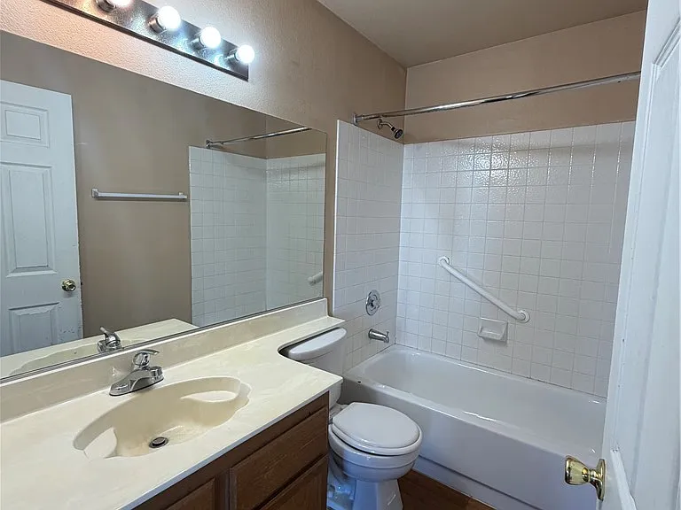 6621 Silvery Ave — Photo 20