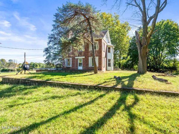 74 Reynolds Drive, Eatontown, NJ 07724