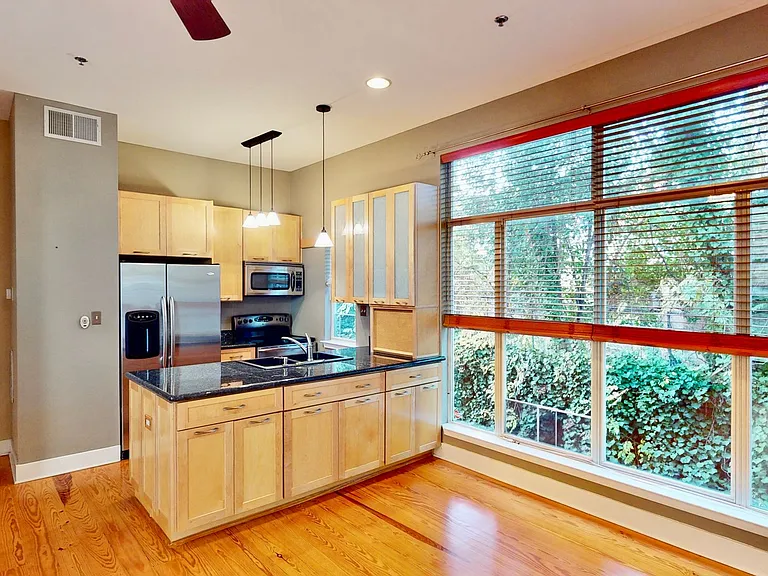 2062 Atherton Heights Ln — Photo 4