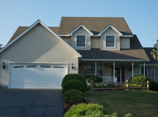 2766 E Hedgeapple Ln, Byron, IL 61010