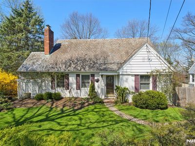 592 Ridgeland Ter, Englewood, NJ, 07631