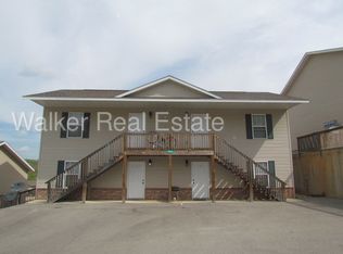 16524D Hunters Ridge Ln, Saint Robert, MO 65584