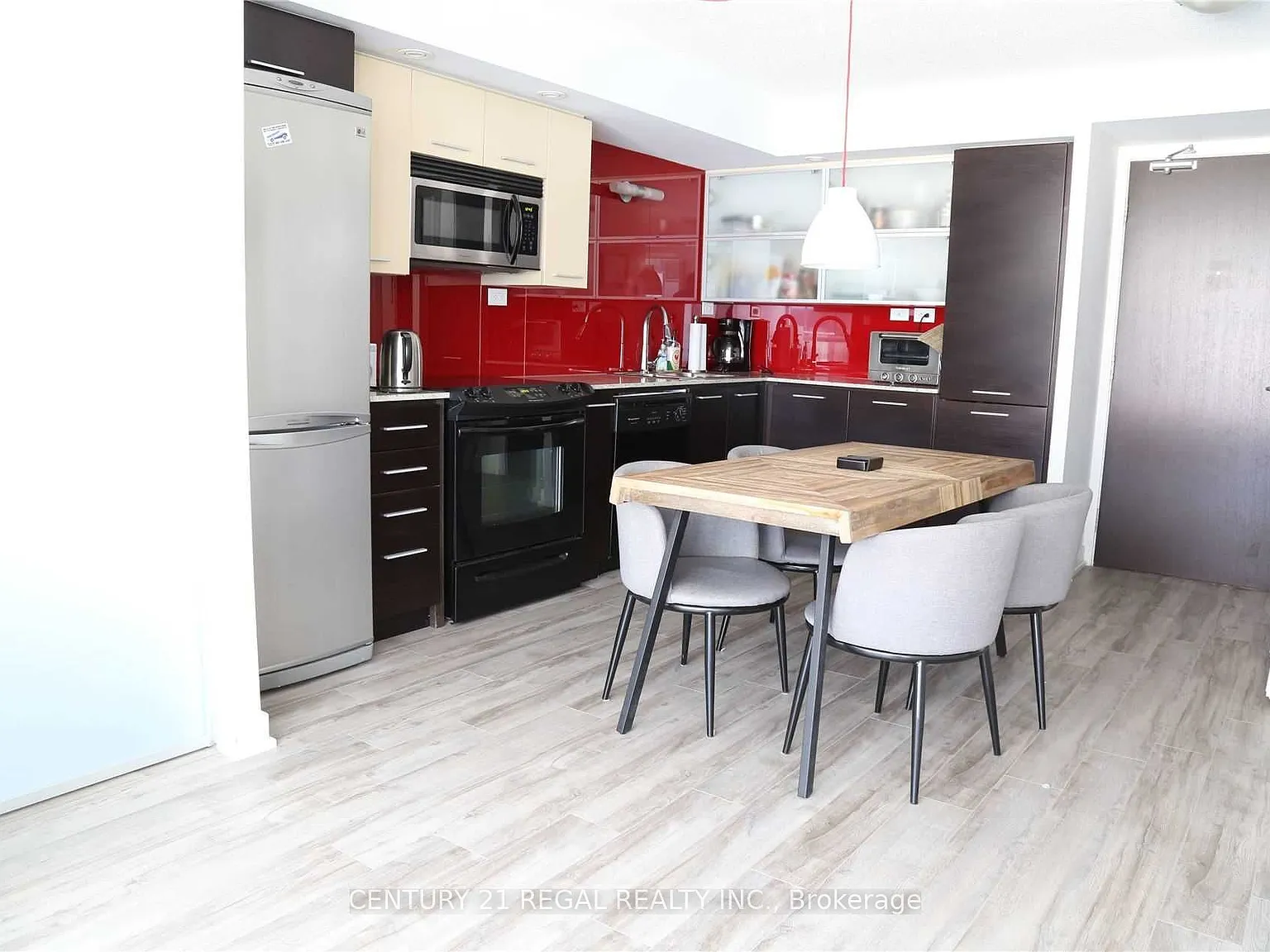 3 bed, $3,100 — Photo 4