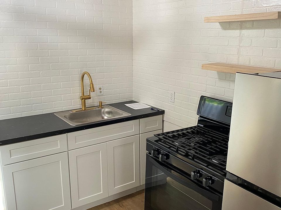 1st image of 408 Washington Ave #1/2