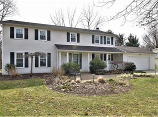 8381 Stoney Brook Dr, Chagrin Falls, OH 44023