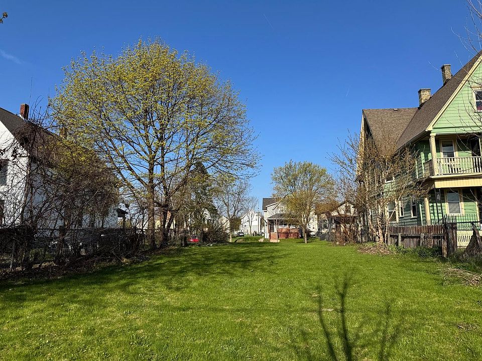2nd image of 2528 N VEL R PHILLIPS AVENUE
