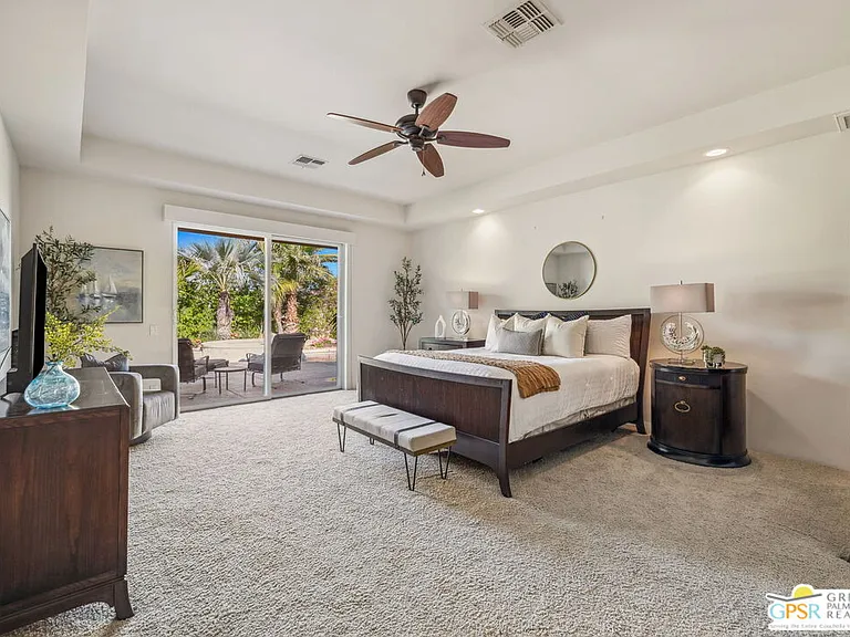 2 Varsity Cir — Photo 35