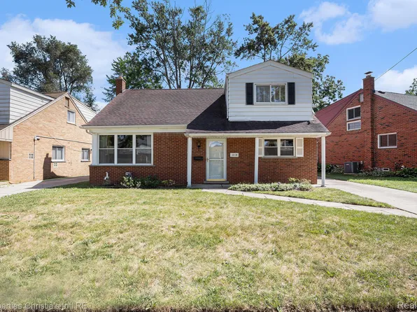 1014 Key West Dr, Clawson, MI 48017