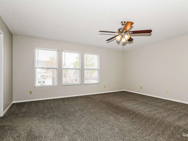 15305 Radiance Dr — Photo 9