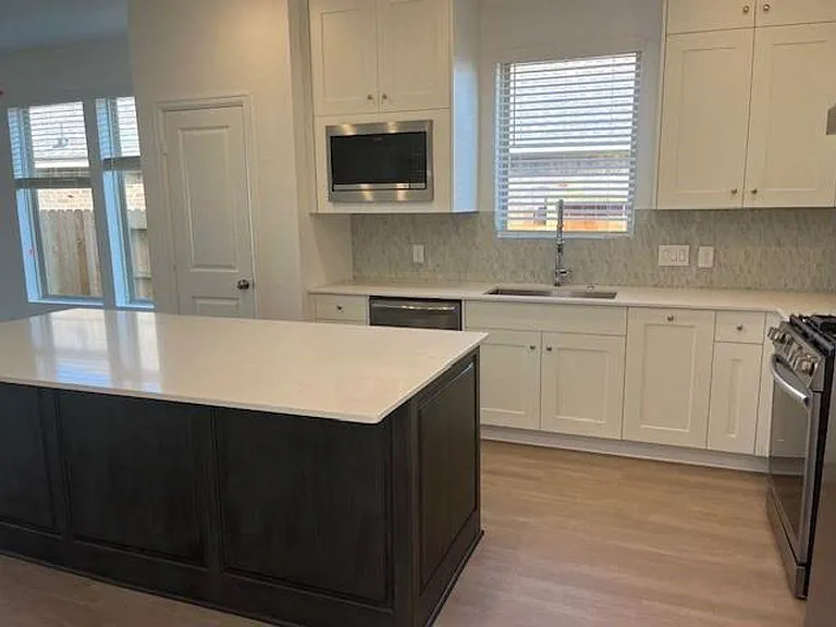 3004 Avalos Dr — Photo 4