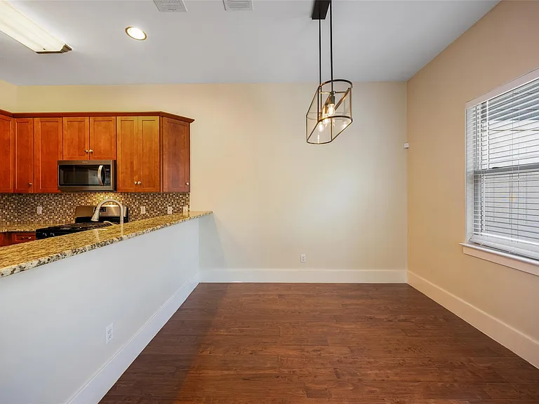 1007 Taulbee Ln #E — Photo 7