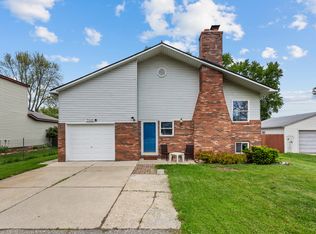 2943 Hartline Dr, Rochester Hills, MI 48309