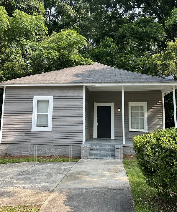 913 Georgia Ave
