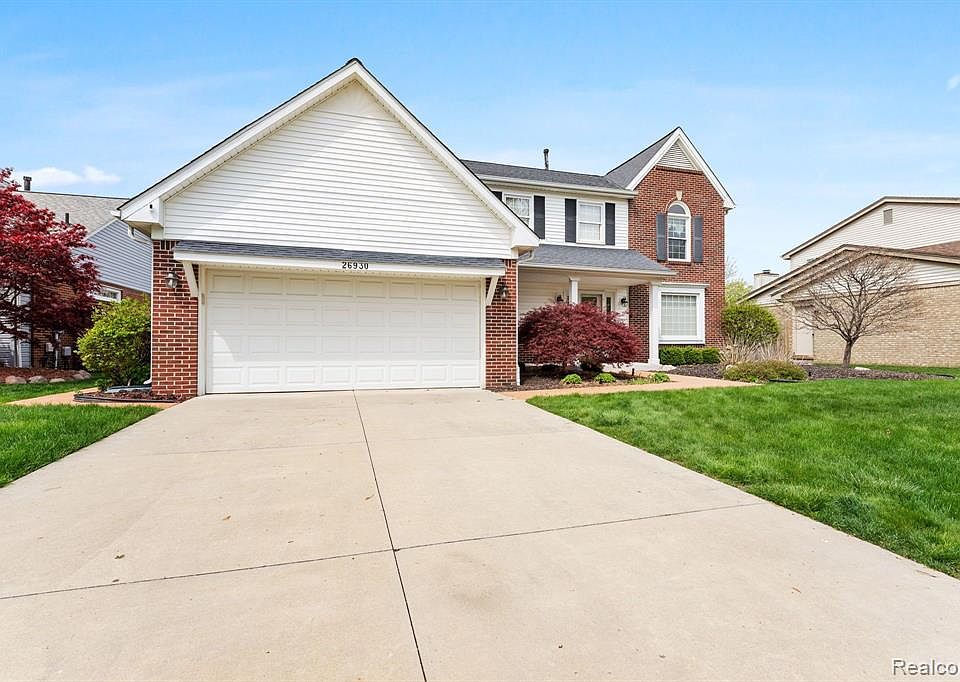 26930 Coachlight St, Woodhaven, MI 48183 MLS 20230031379 Zillow